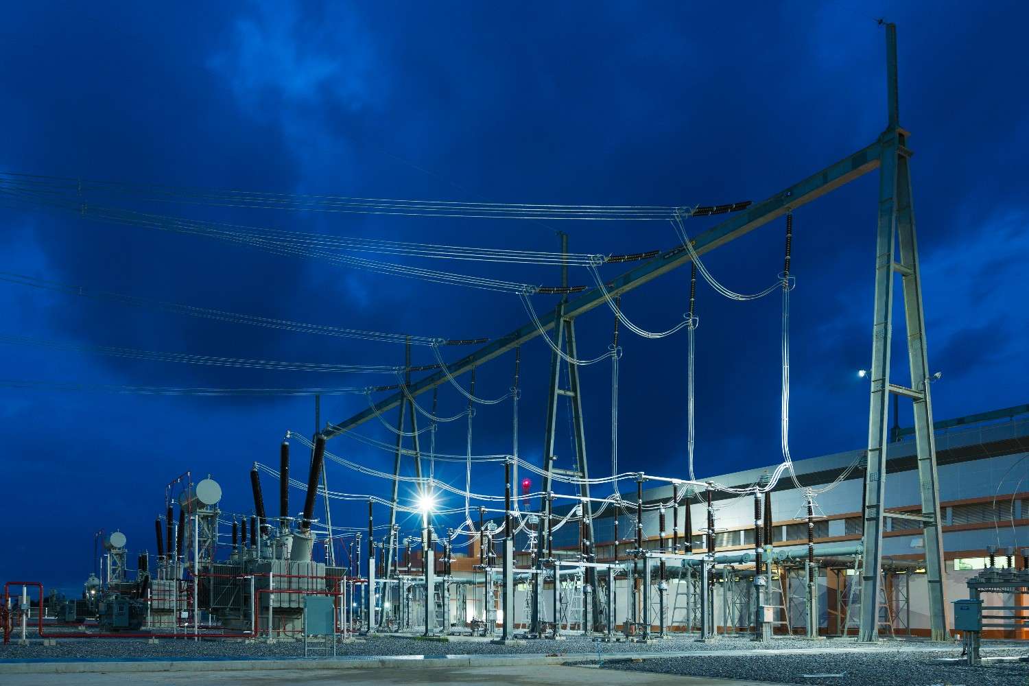 The Hidden Tariff Traps: What Many UK Businesses Overlook When Choosing Electricity Suppliers