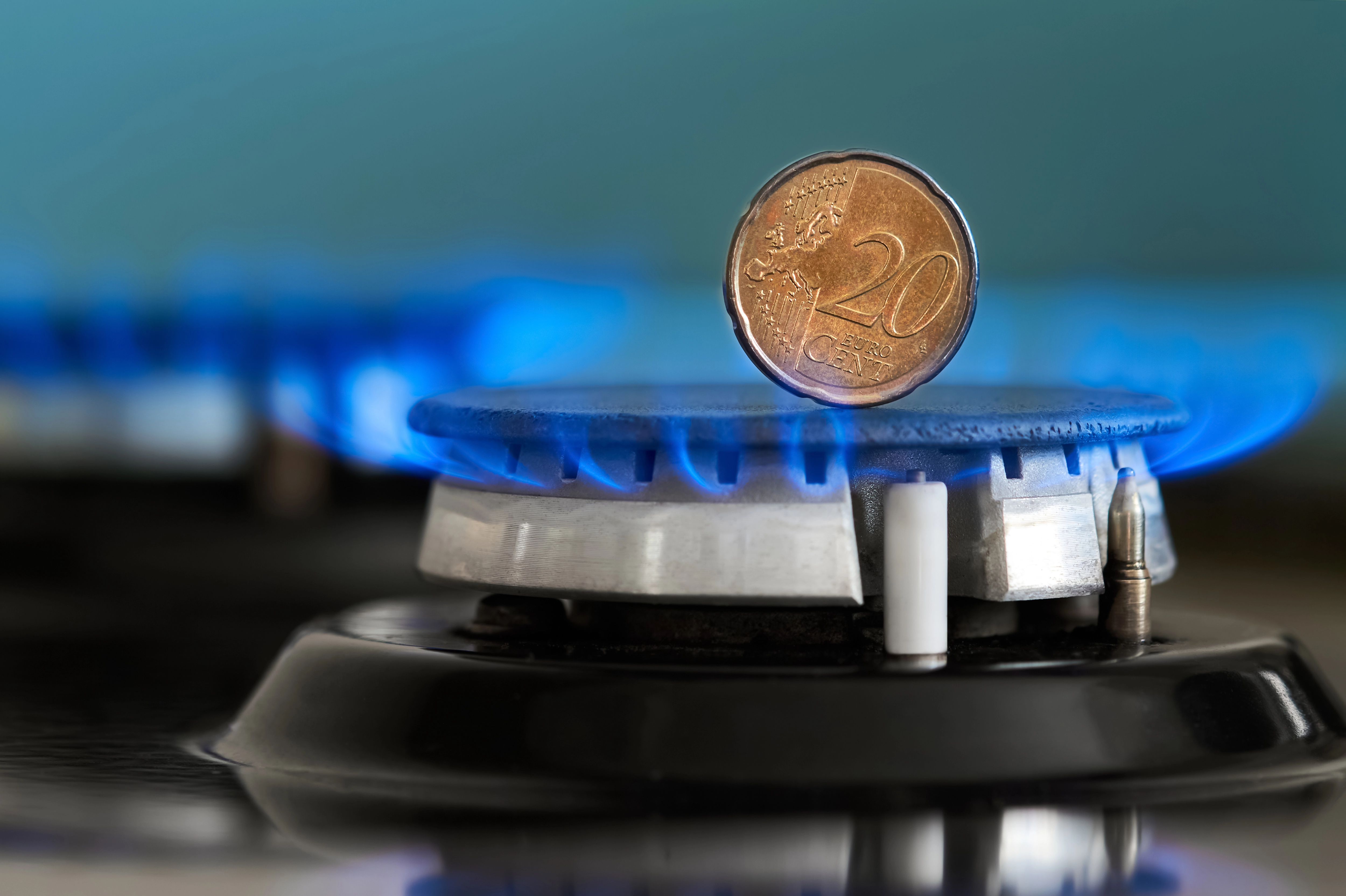 How Switching Suppliers Can Help You Beat the High UK Gas Price